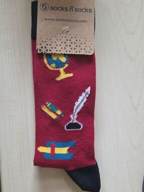 Men’s Red Novelty Socks with Writing Motifs
